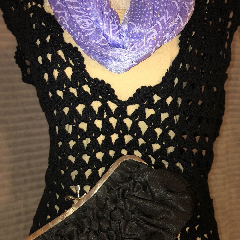 BUNDLE* Crochet black tunic, scarf, and clutch